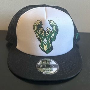 Milwaukee Bucks snap back hat